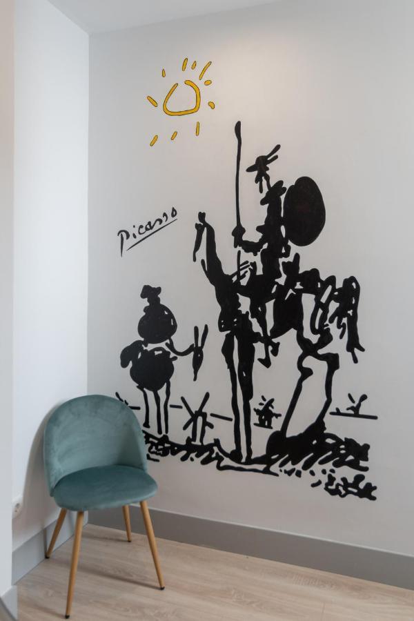 Exclusive Banksy Downtown, By Monaro***** Apartment Мадрид Екстериор снимка